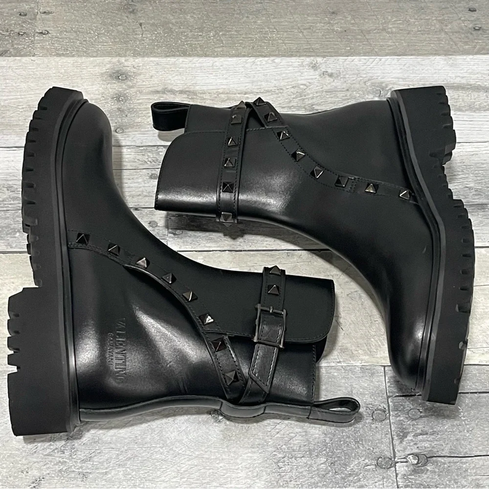 Valentino Garavani Rockstud Women’s Combat Boot - Black - SZ - 6.5 .US/36.5 .EU - Picture 5 of 13
